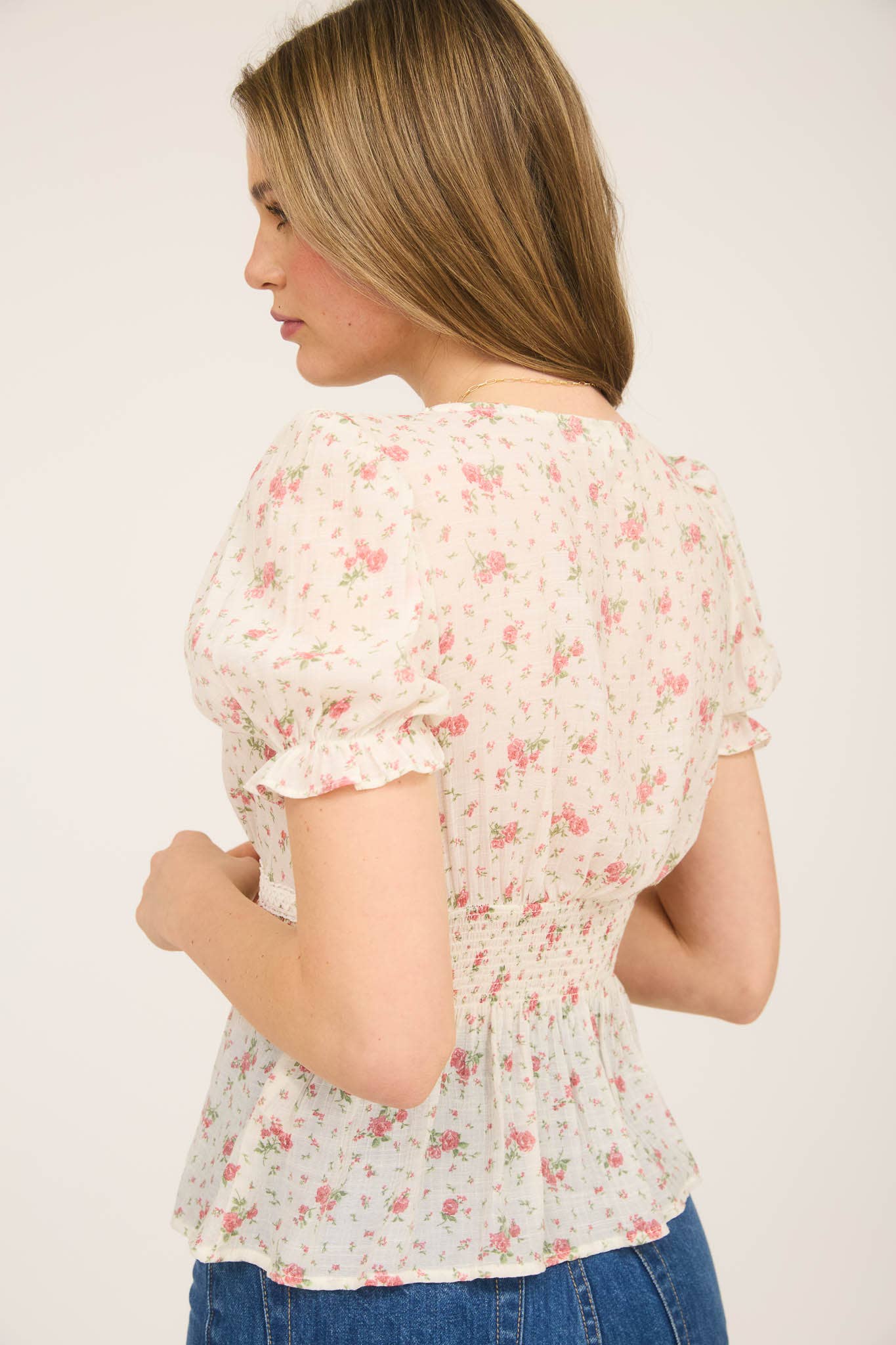 V NECK LACE TRIM TOP