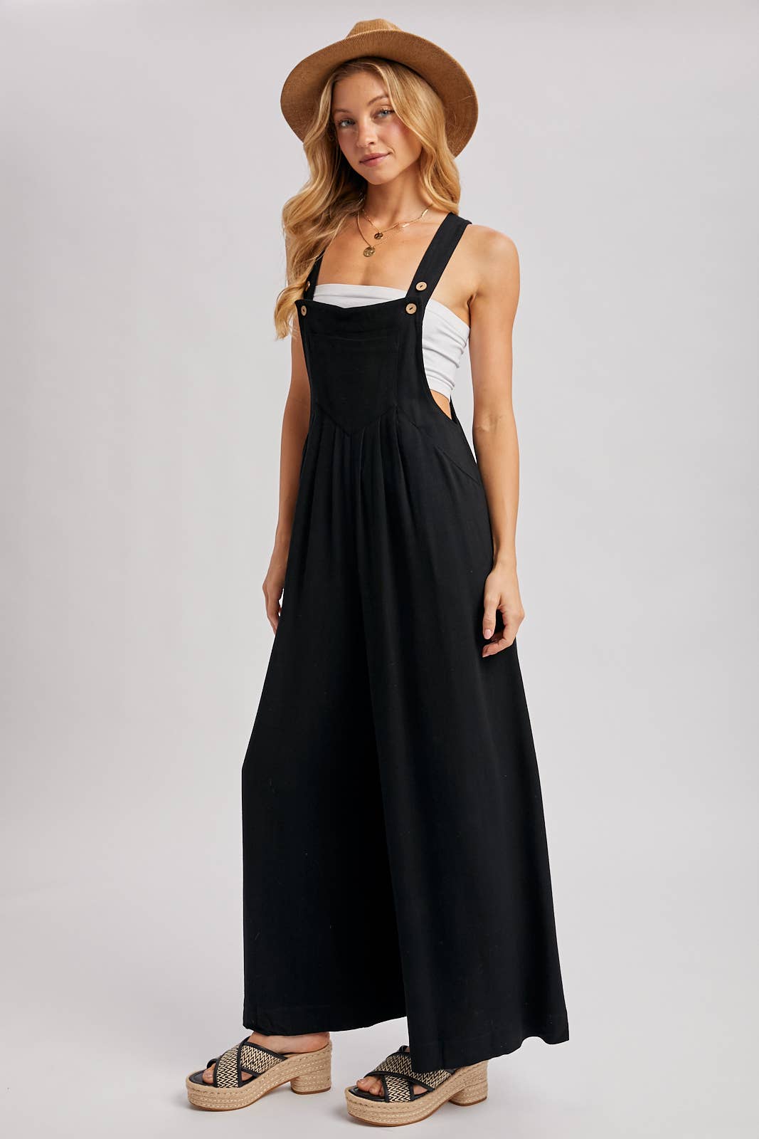 FLOWY OVERALL JUMPSUIT