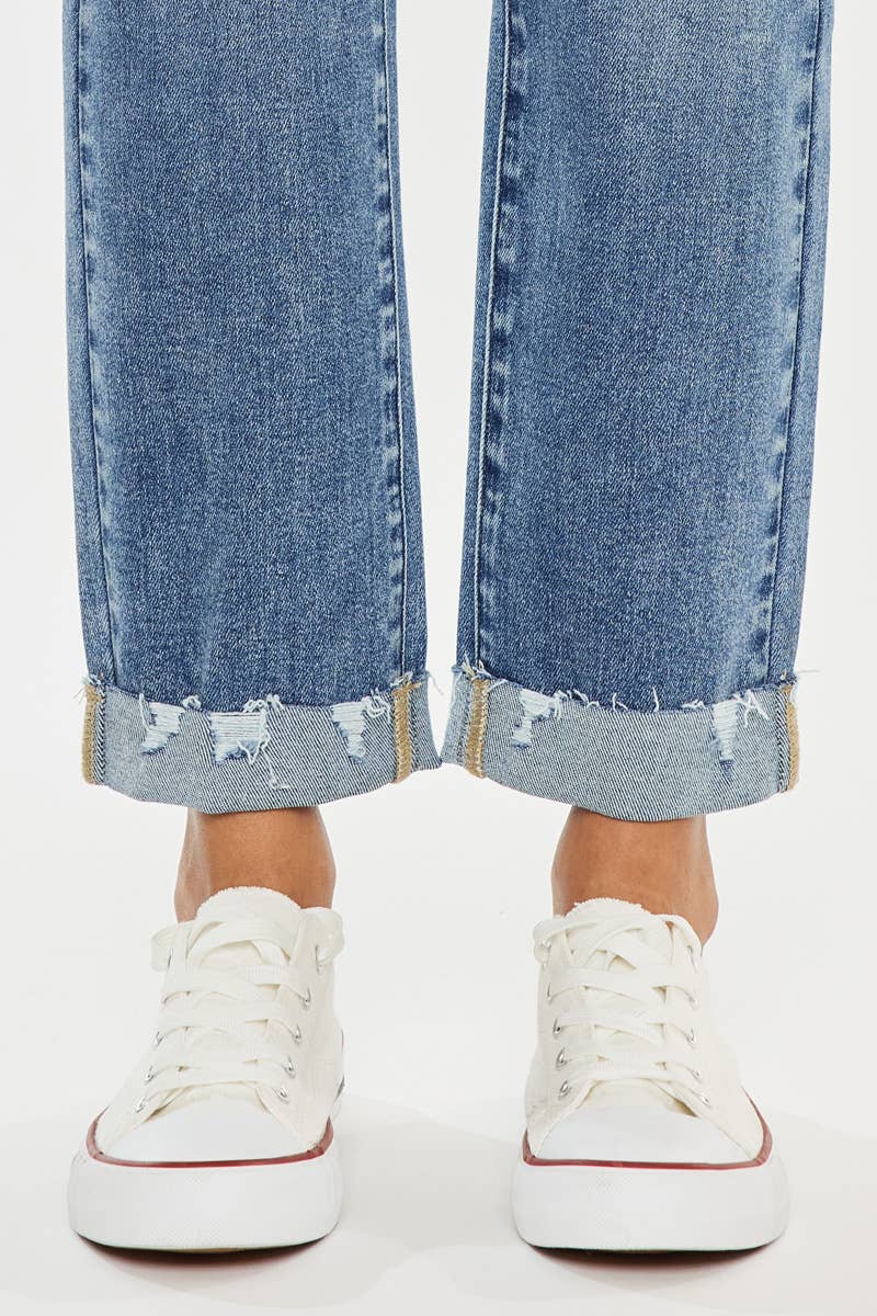 HIGH RISE SLIM STRAIGHT JEANS