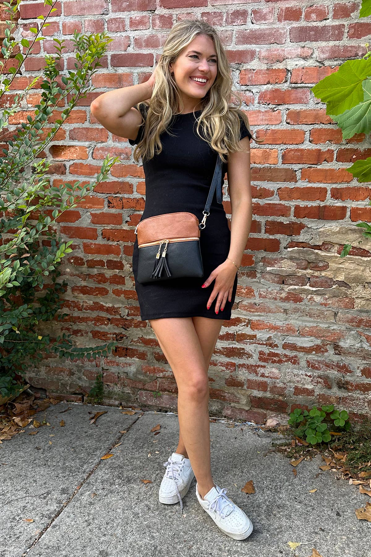 Tara Crossbody Bag/Wristlet