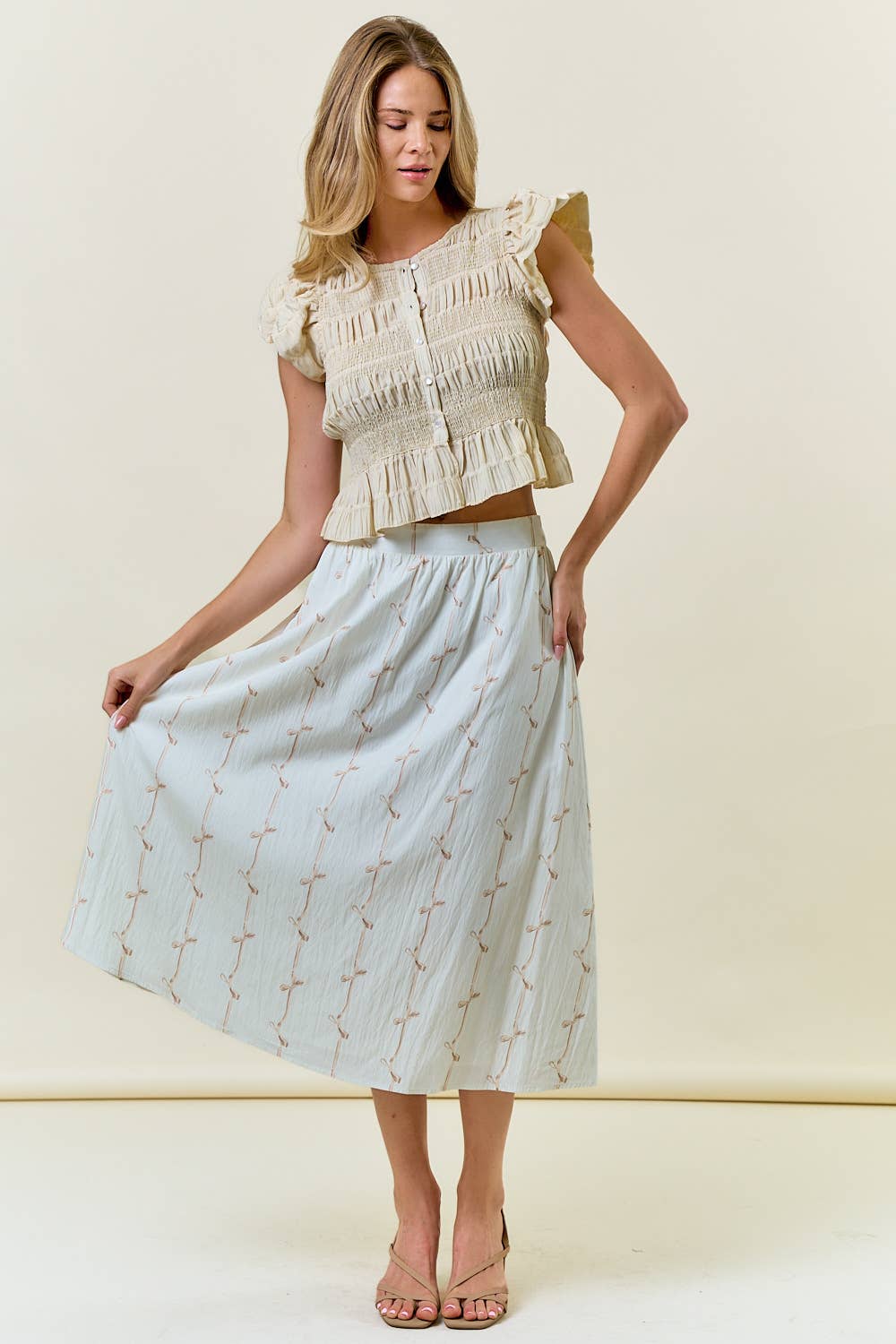 PUFF SLEEVE SMOCKED TOP
