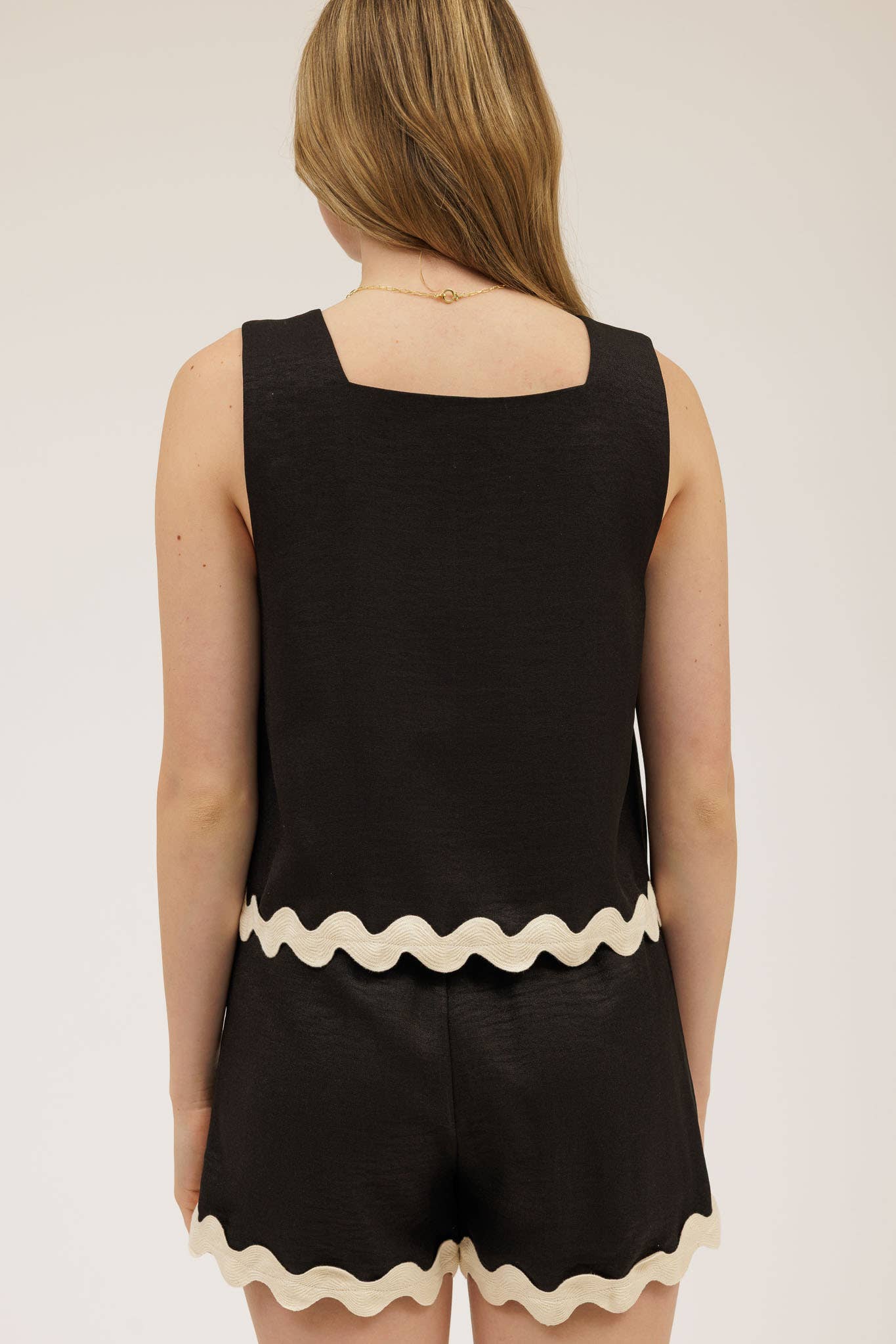 WAVY HEM SHORT SET