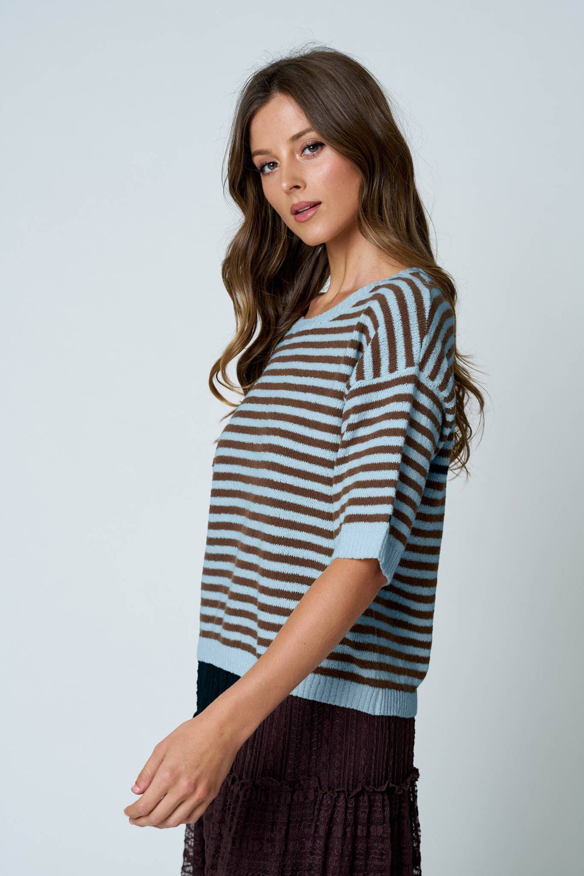 STRIPE SHORT SLEEVE SWEATER
