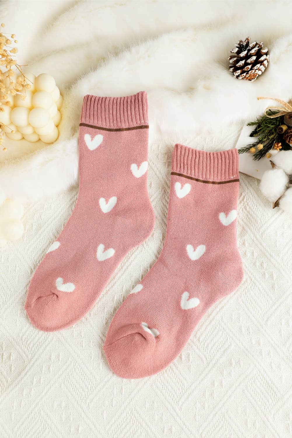 Ribbed Heart Crew Socks