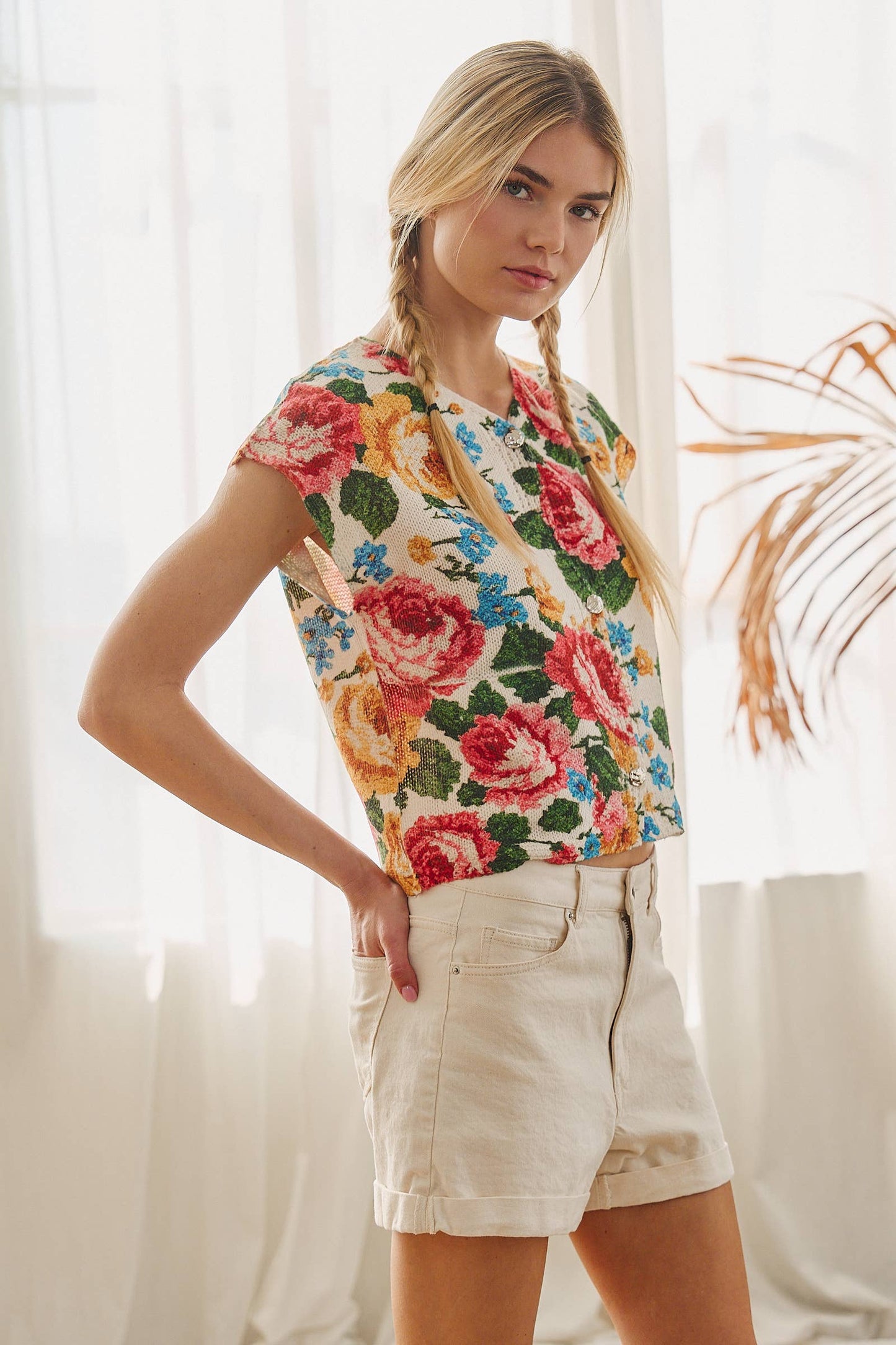 FLORAL TAPESTRY TOP
