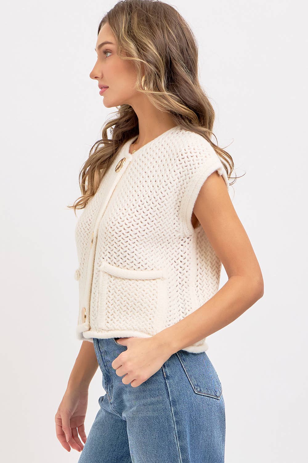 BUTTONED KNIT VEST