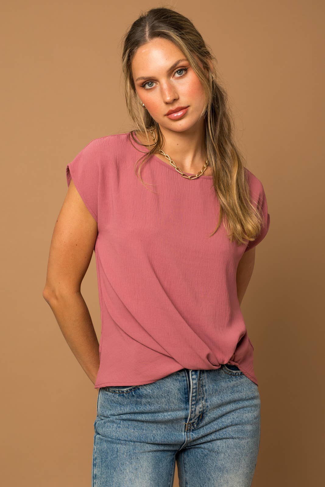 TWIST DETAIL TOP