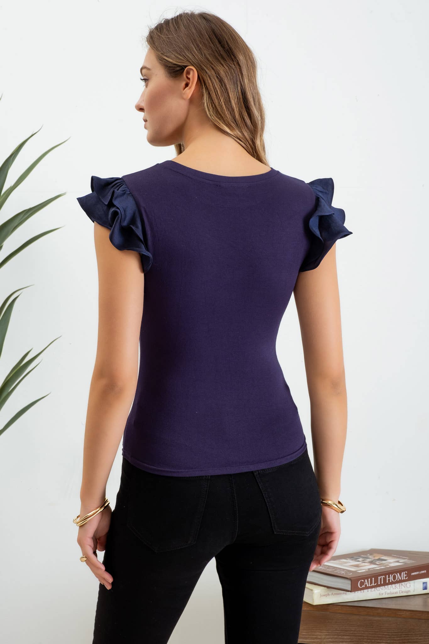 SOLID FLUTTER SLEEVE TOP