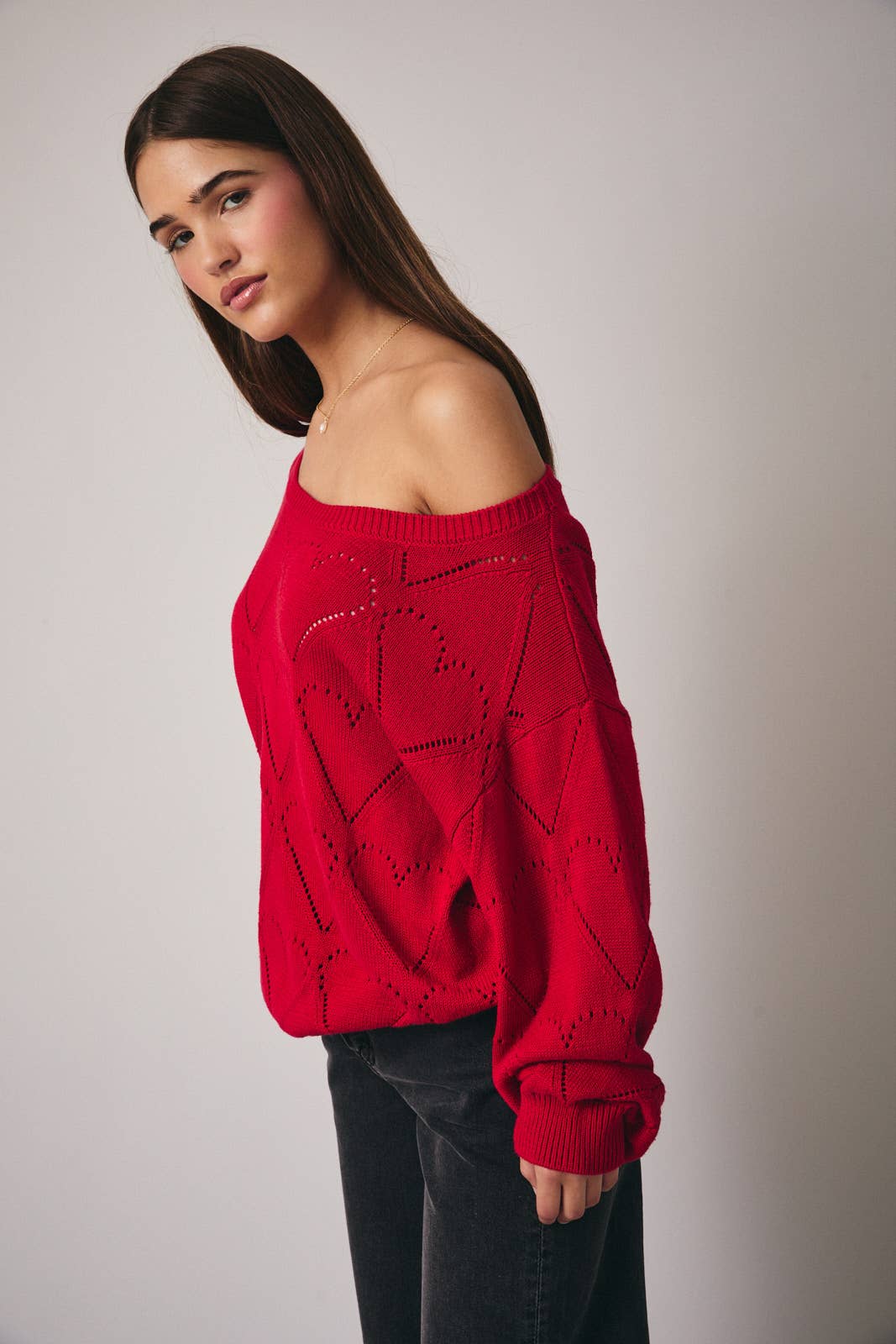 LONG SLEEVE HEART SWEATER