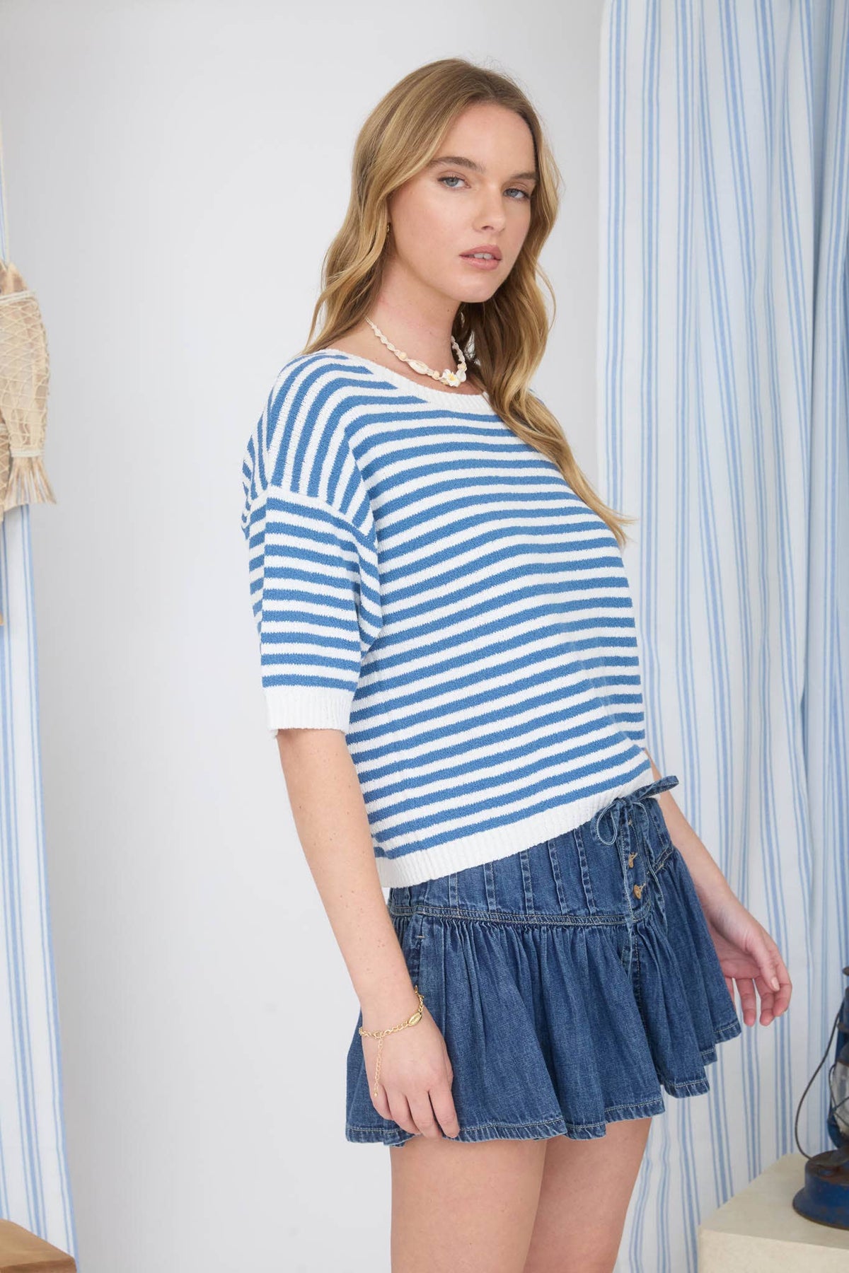 STRIPE SHORT SLEEVE SWEATER