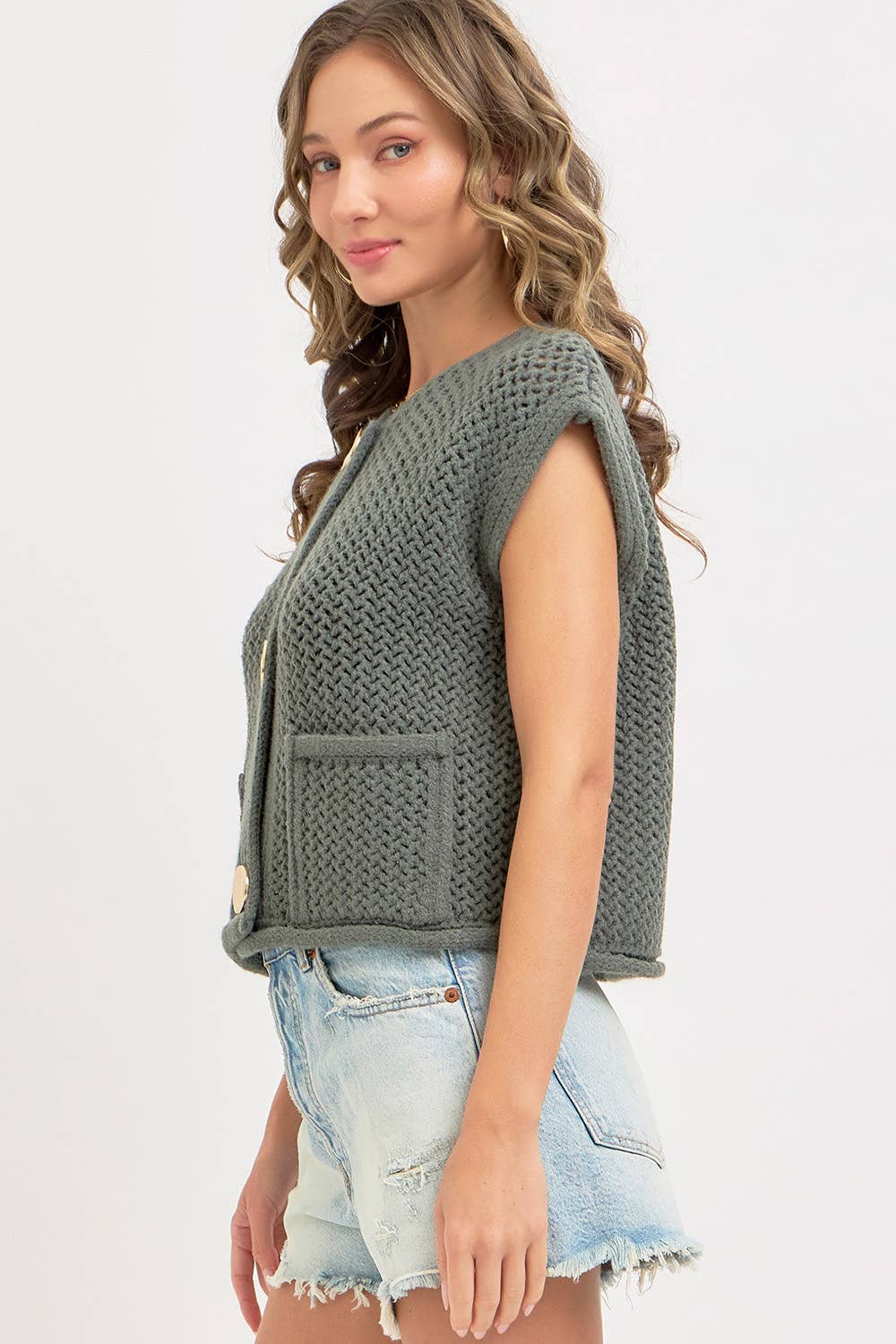 BUTTONED KNIT VEST