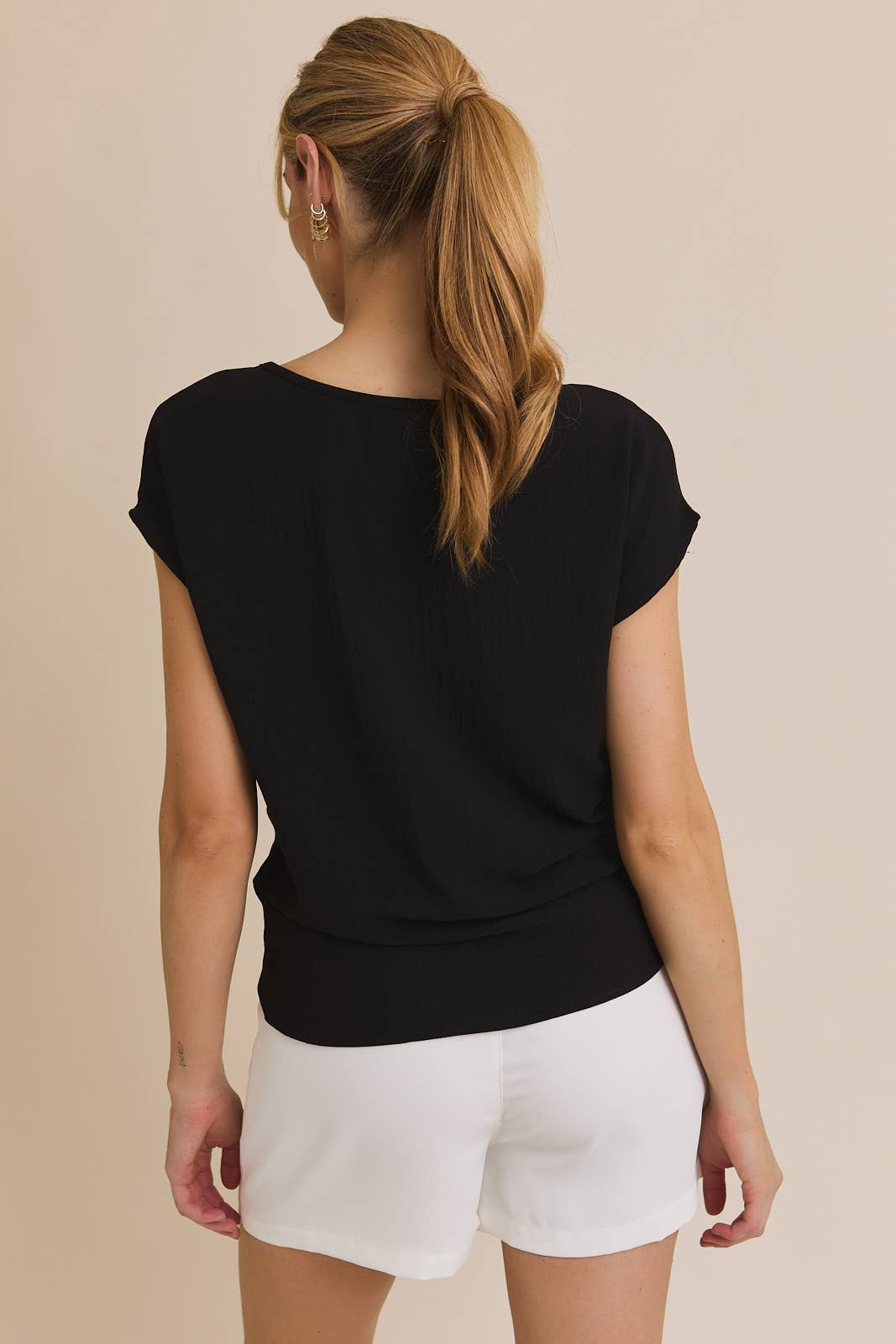 TWIST DETAIL TOP