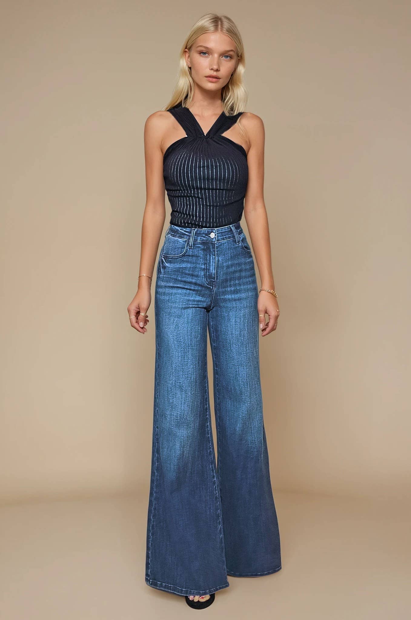 WIDE LEG WASHED JEANS