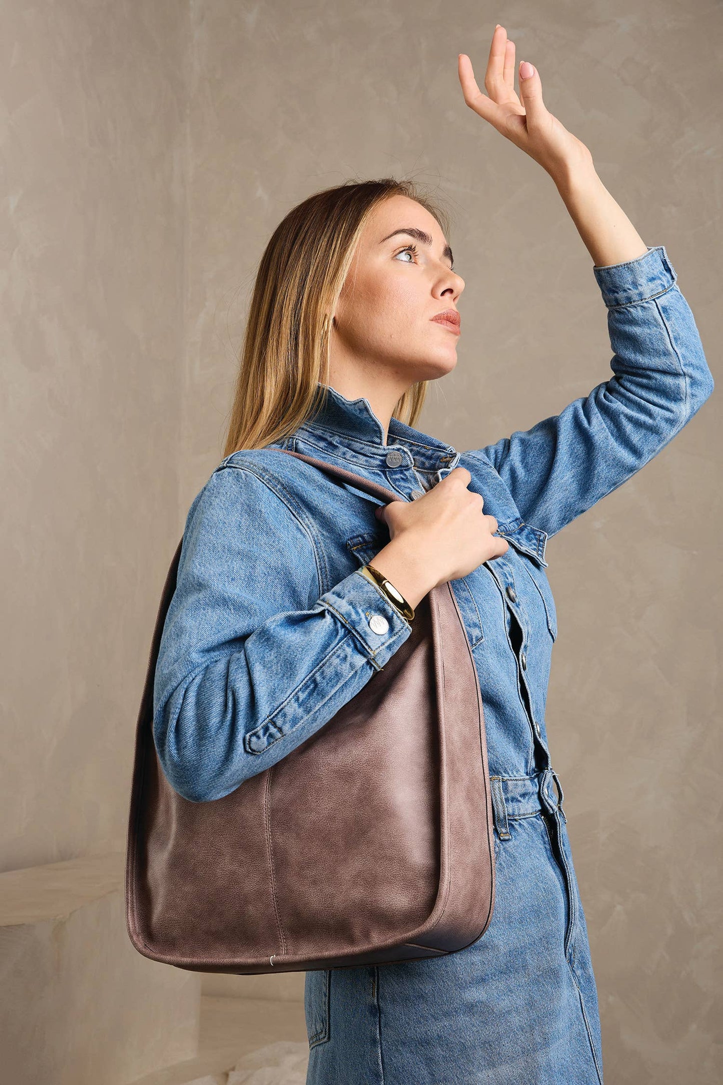 M2520 Joey Distressed Slouchy Hobo