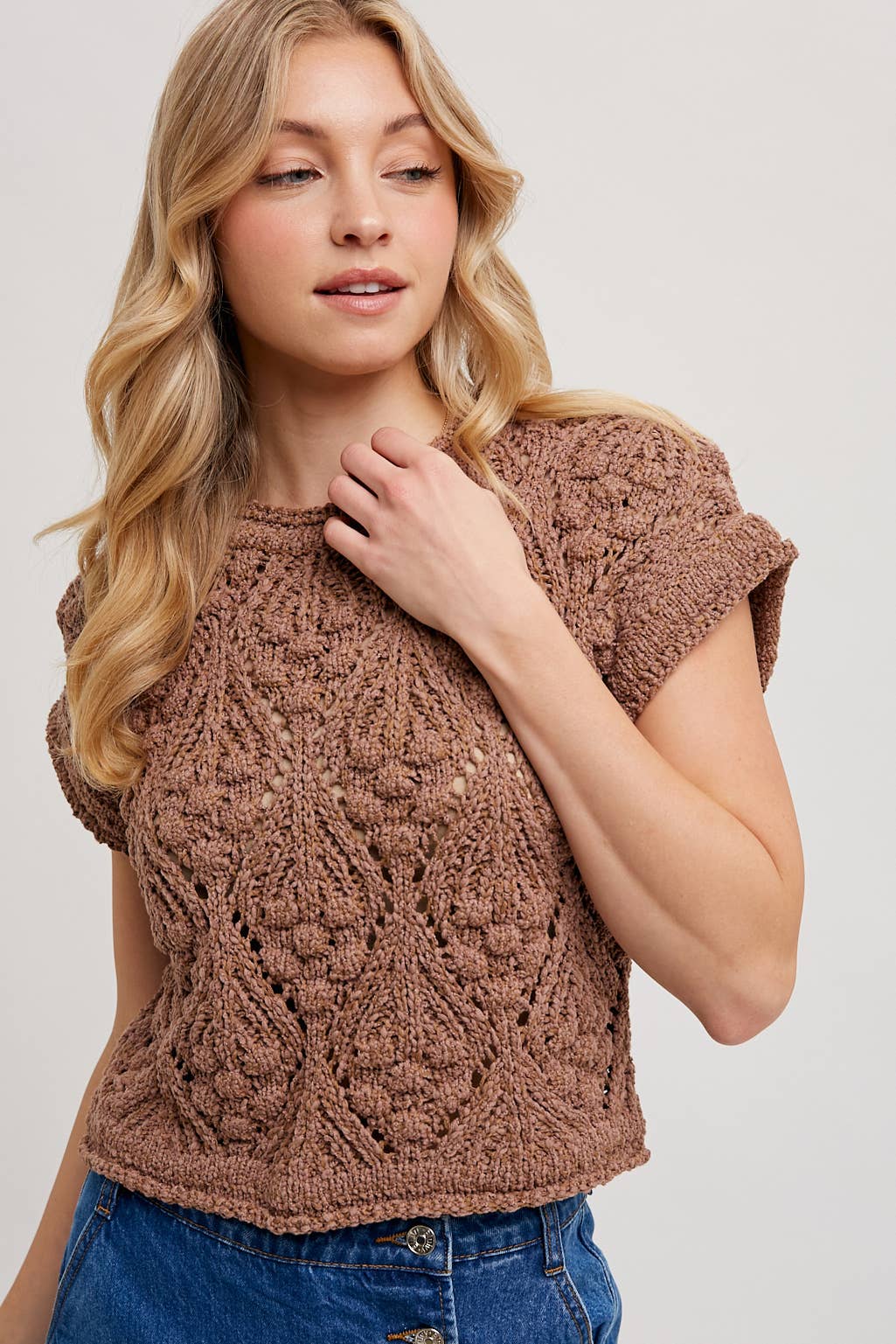KNIT SHORT SLEEVED SWEATER