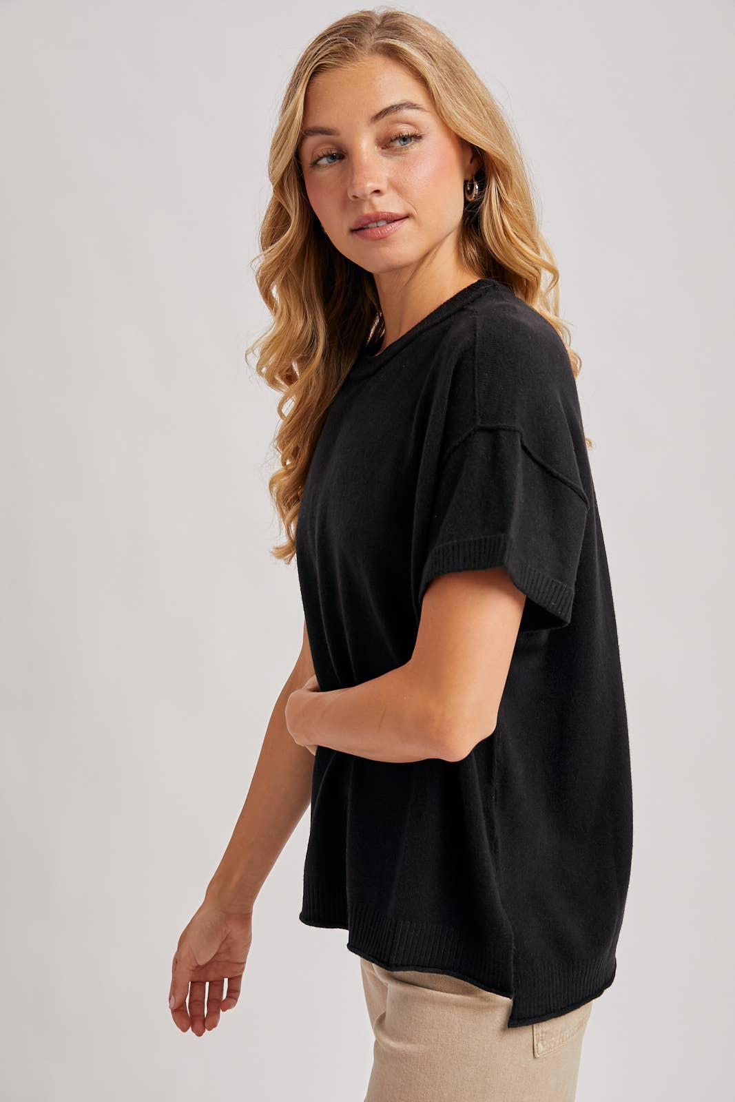 CREW NECK KNIT TOP