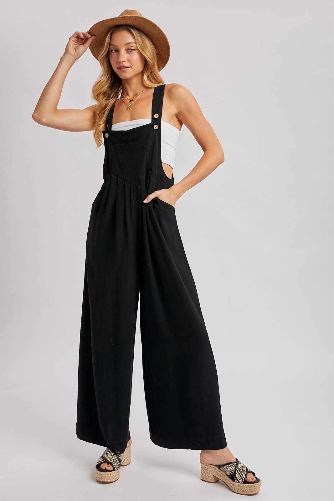 FLOWY OVERALL JUMPSUIT