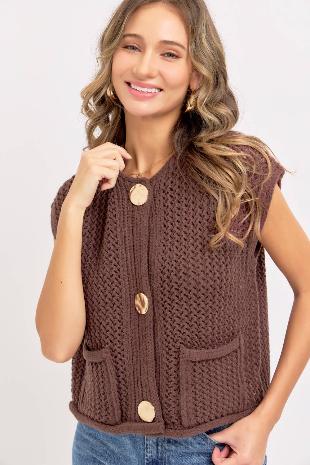 BUTTONED KNIT VEST