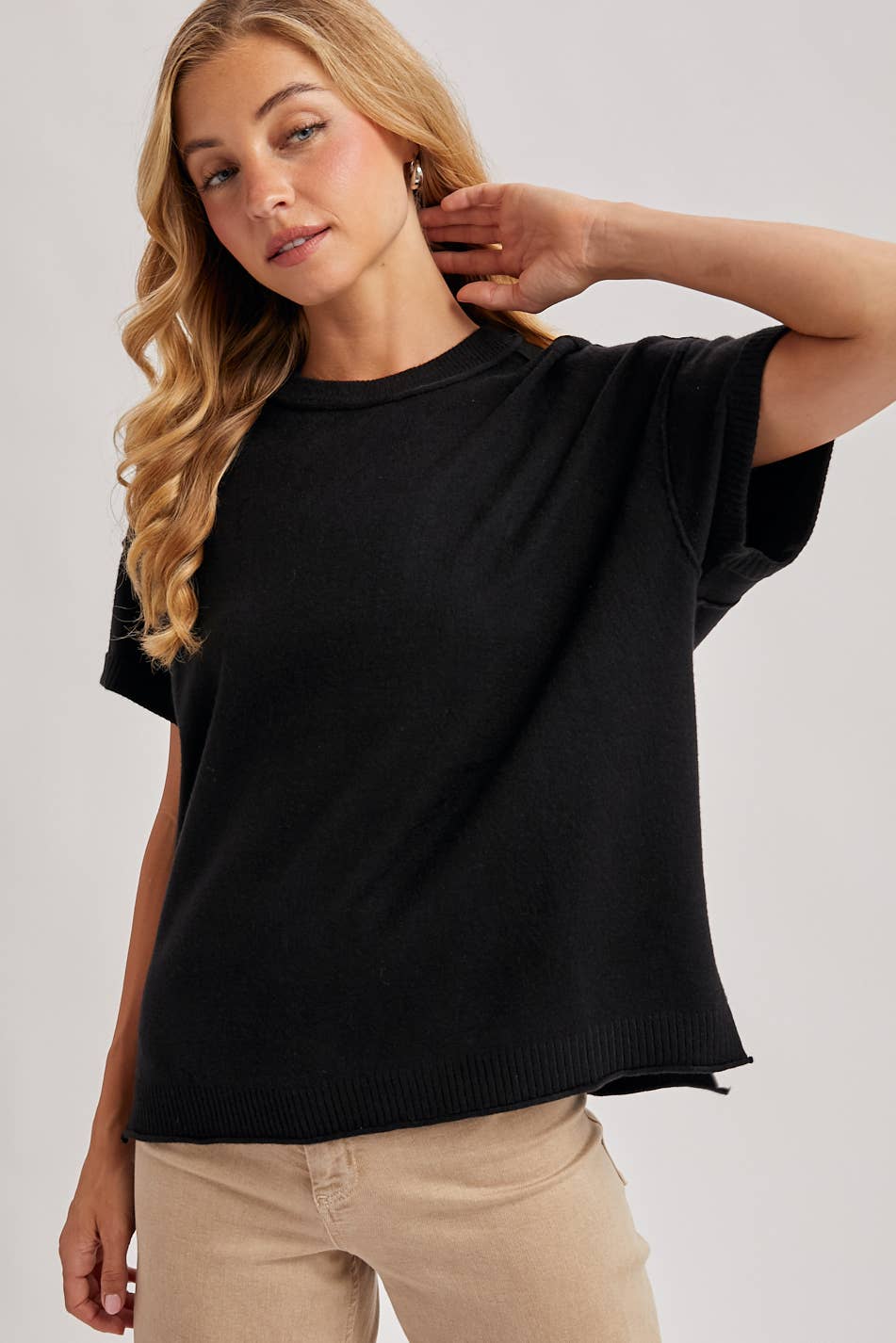 CREW NECK KNIT TOP
