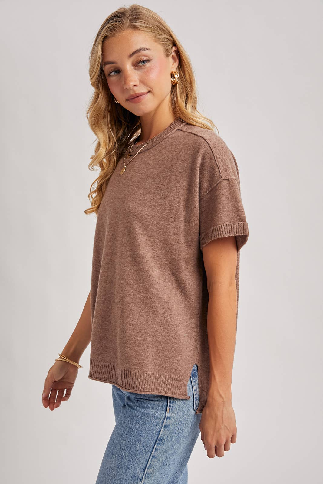 CREW NECK KNIT TOP