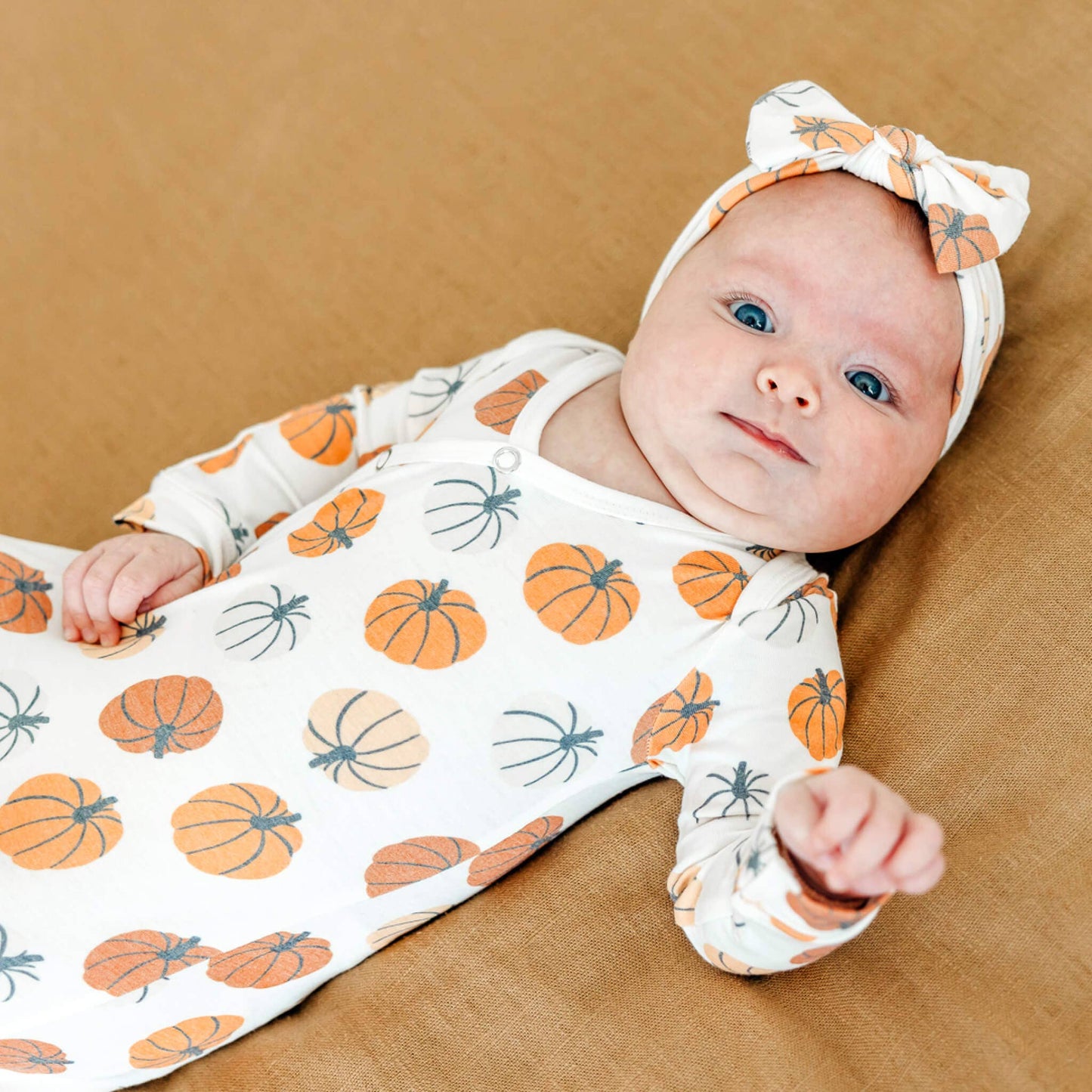 Newborn Knot Gown Karver