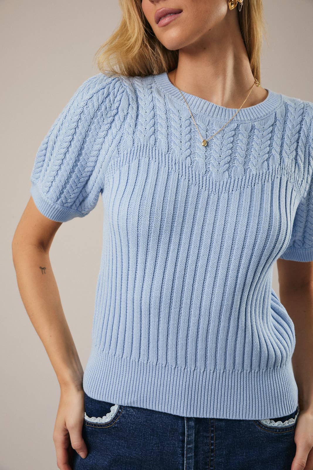 PUFF SLEEVE CABLE SWEATER