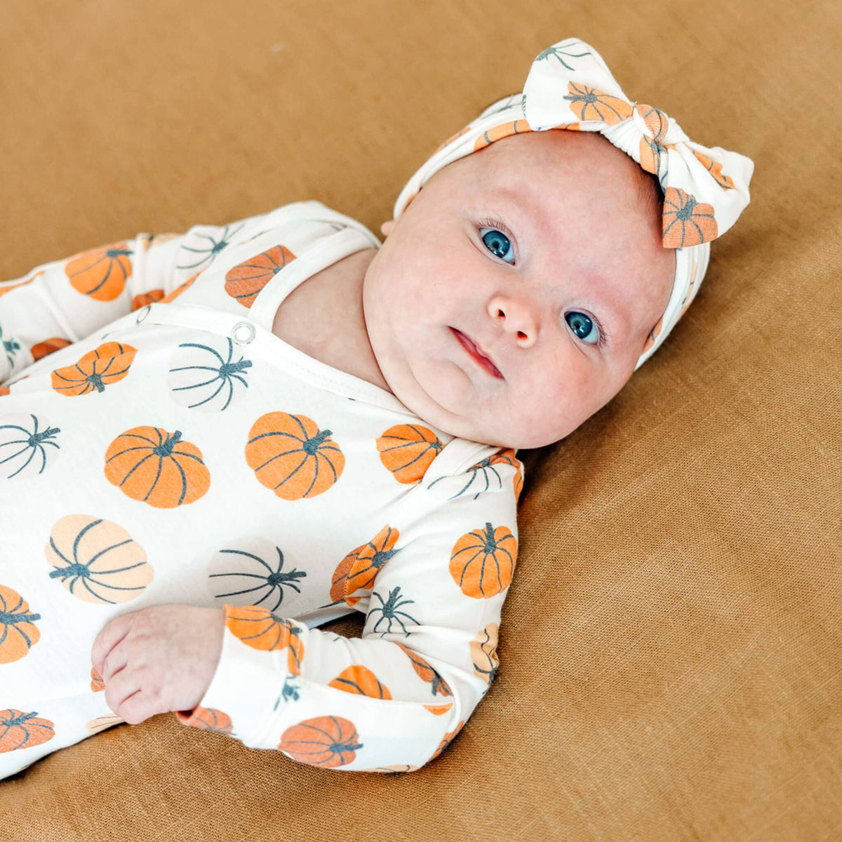 Newborn Knot Gown Karver