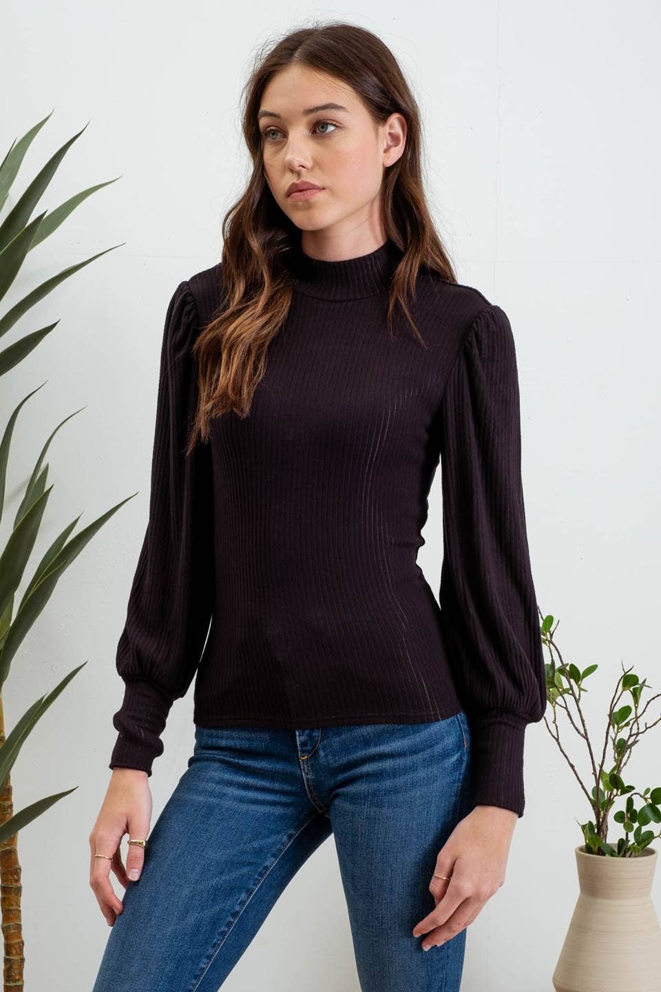 MOCK NECK BACK BUTTON TOP