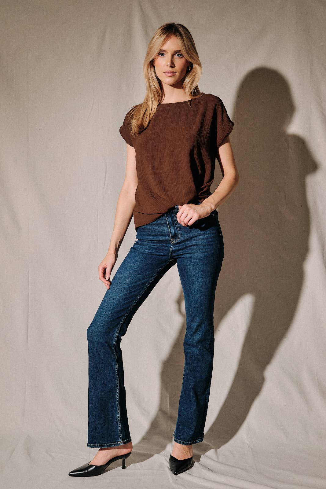 TWIST DETAIL TOP