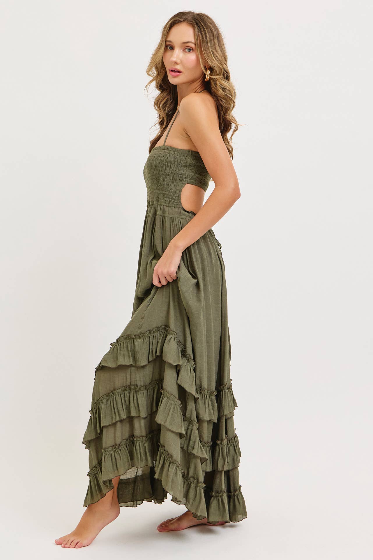 HALTER RUFFLED MAXI DRESS