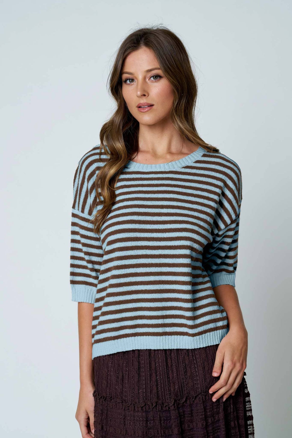 STRIPE SHORT SLEEVE SWEATER