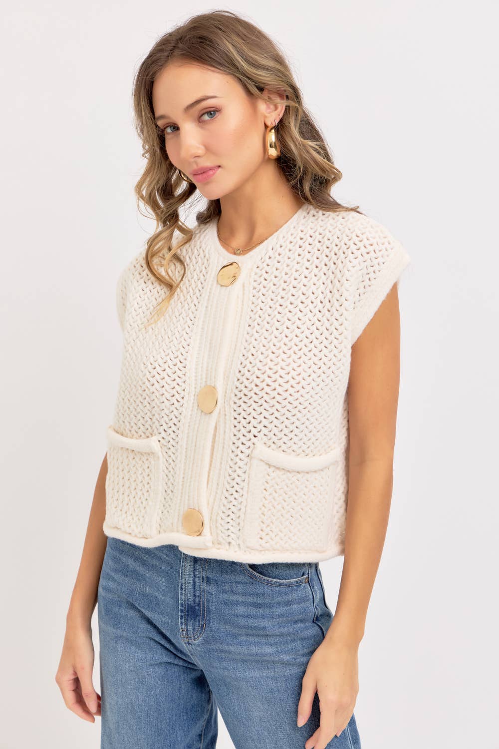 BUTTONED KNIT VEST