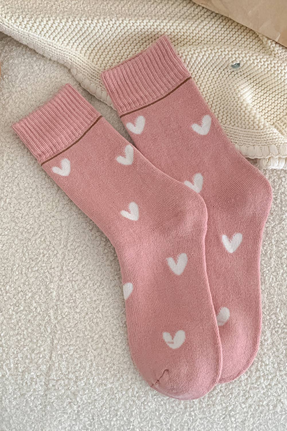 Ribbed Heart Crew Socks