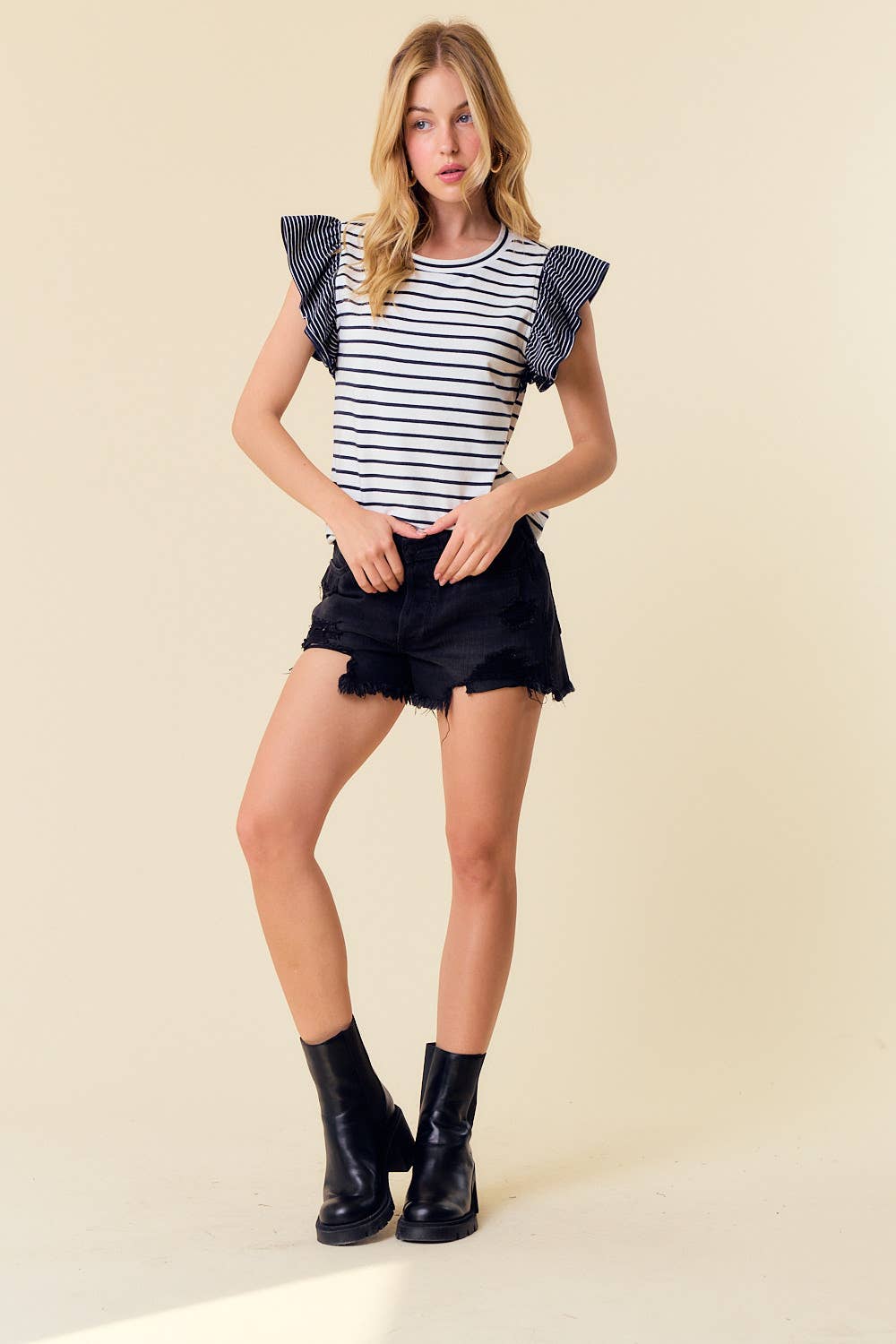 RUFFLE SLEEVE STRIPED TOP