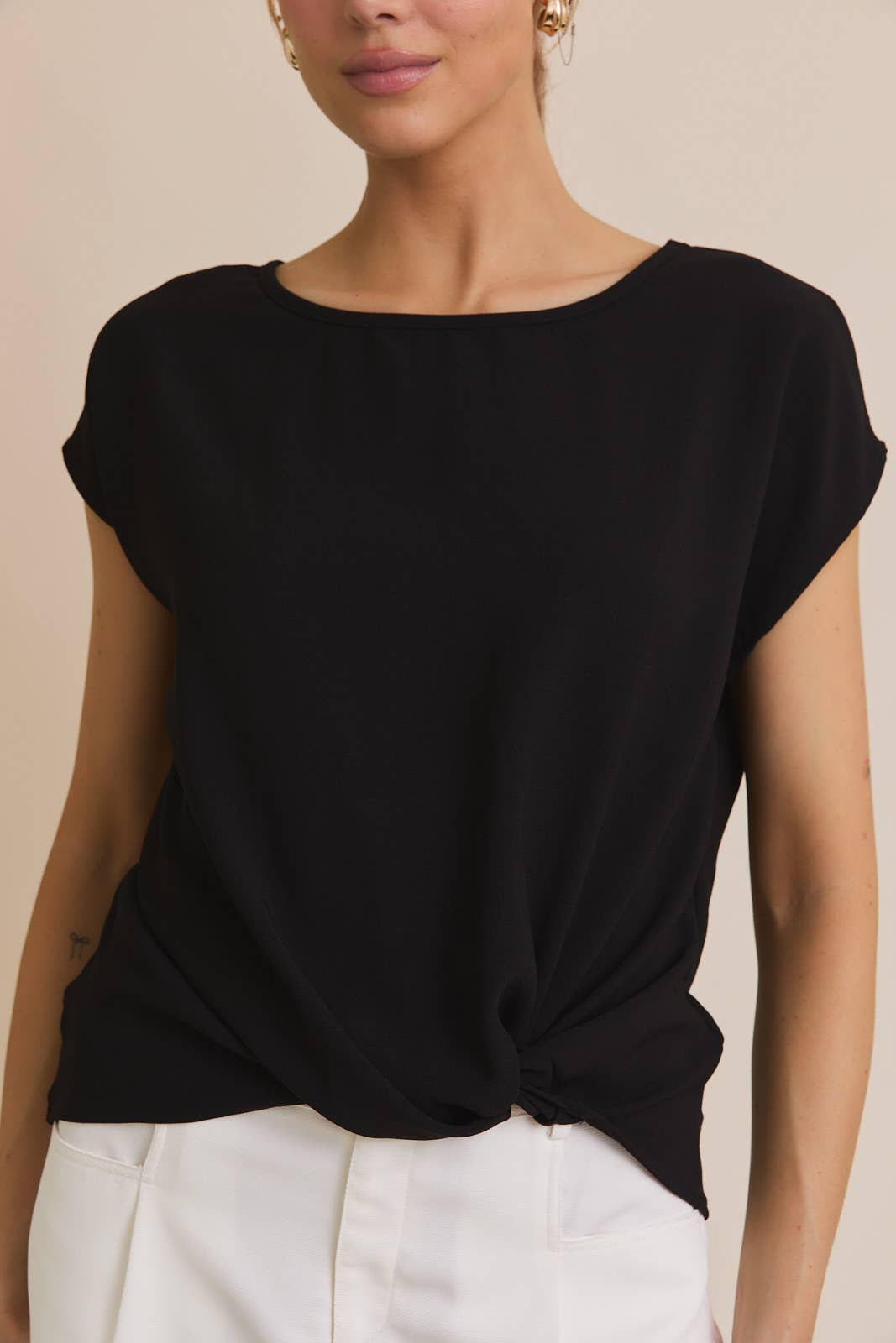 TWIST DETAIL TOP