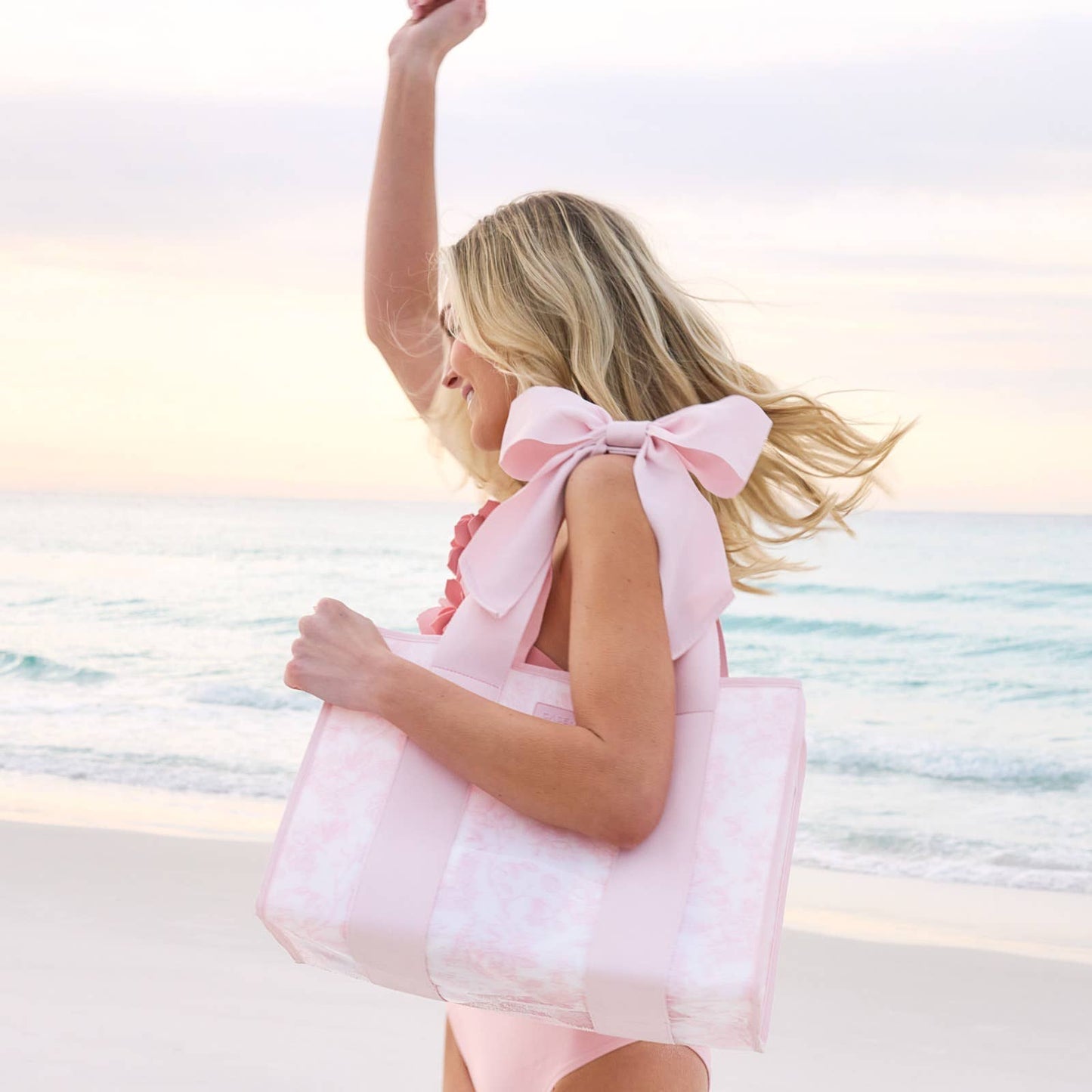 Case-Mate Afternoon Rosé Bow Jelly Tote