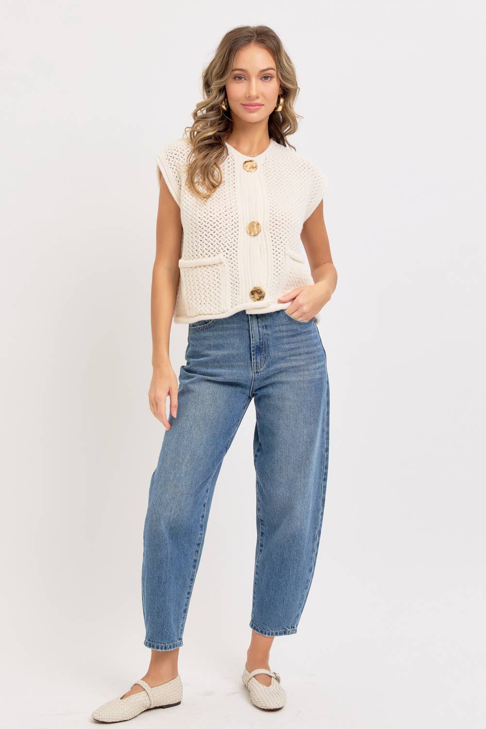 BUTTONED KNIT VEST