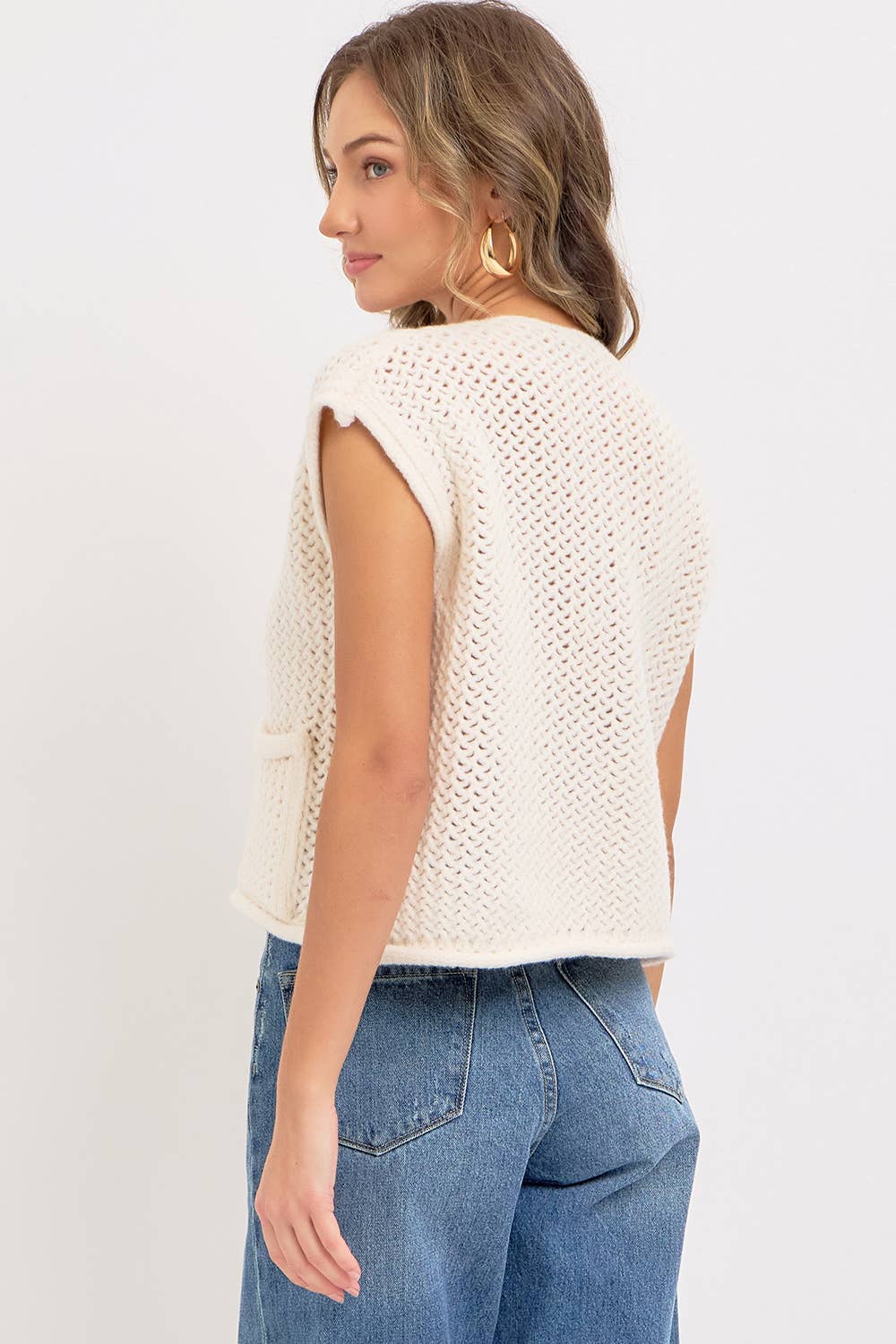 BUTTONED KNIT VEST