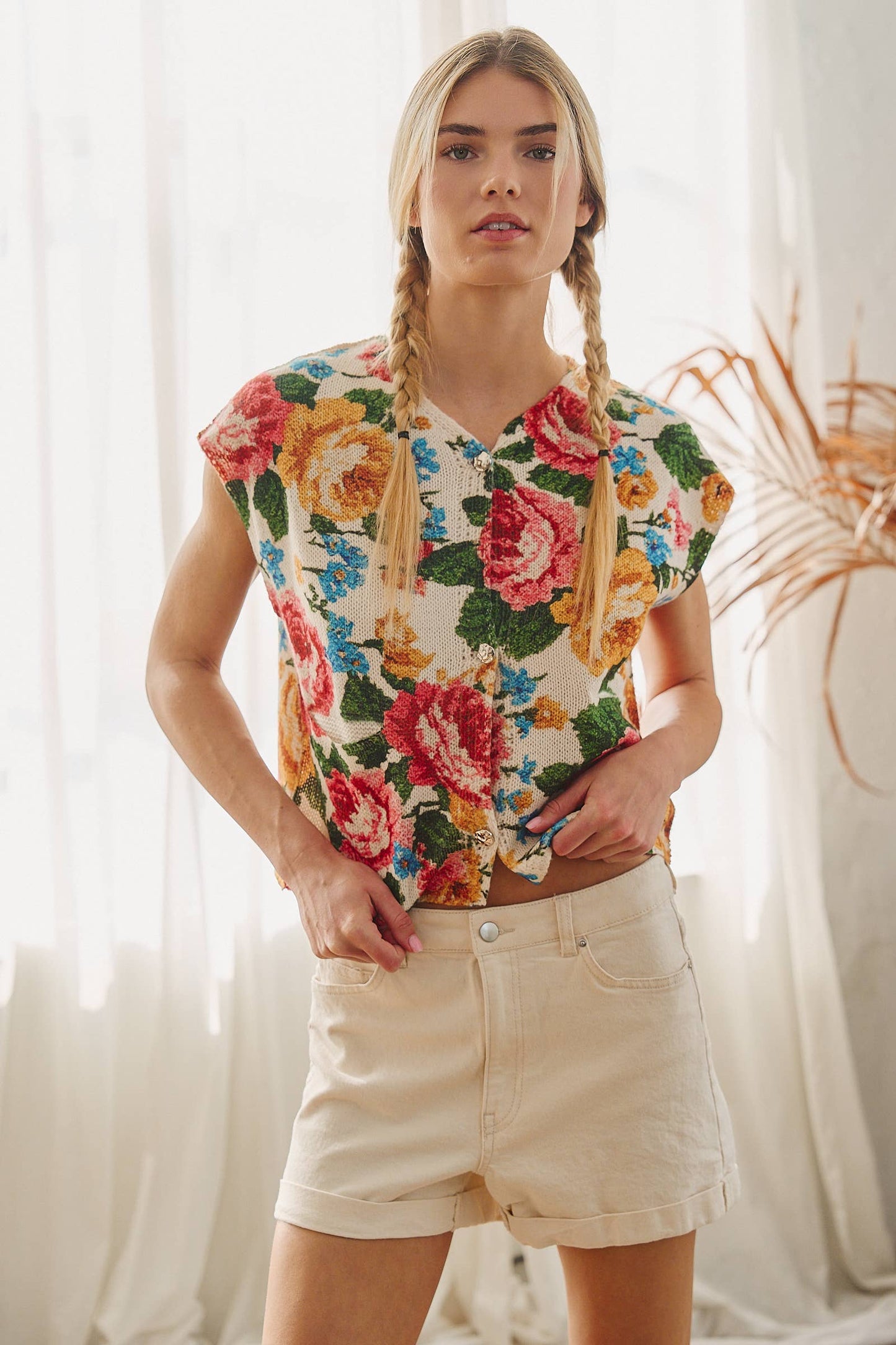 FLORAL TAPESTRY TOP