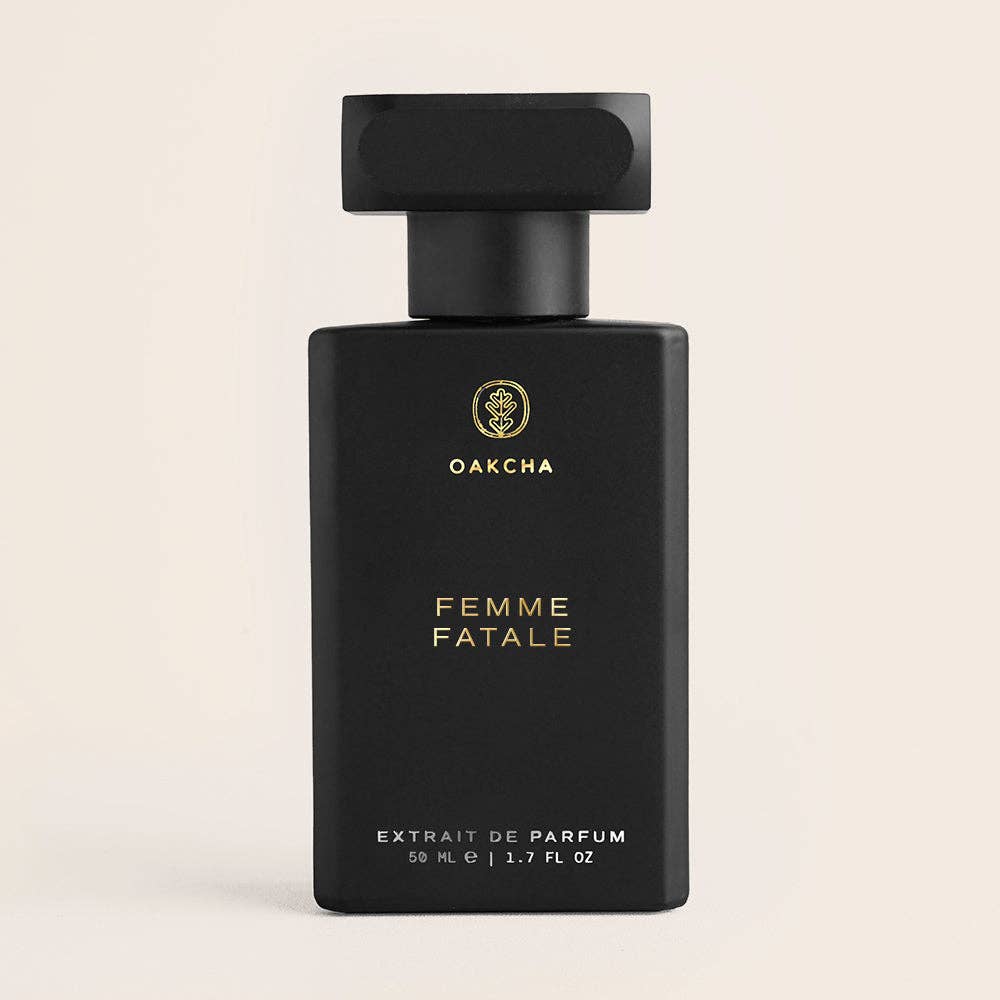 FEMME FATALE