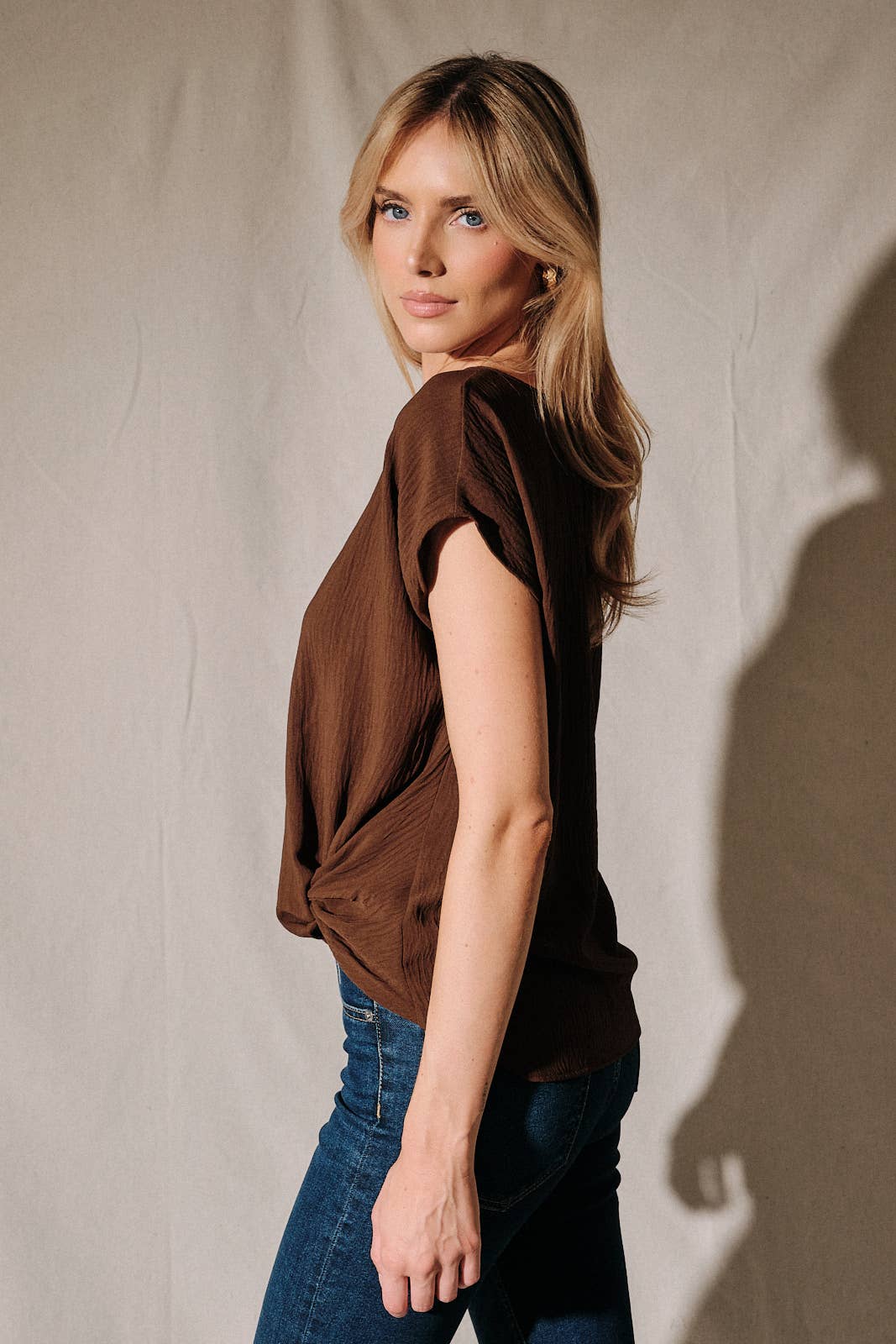 TWIST DETAIL TOP