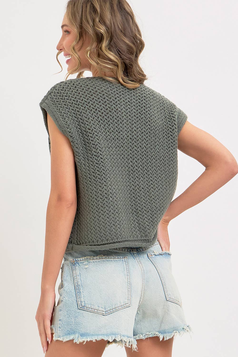 BUTTONED KNIT VEST