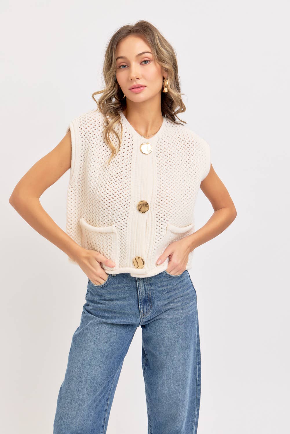 BUTTONED KNIT VEST