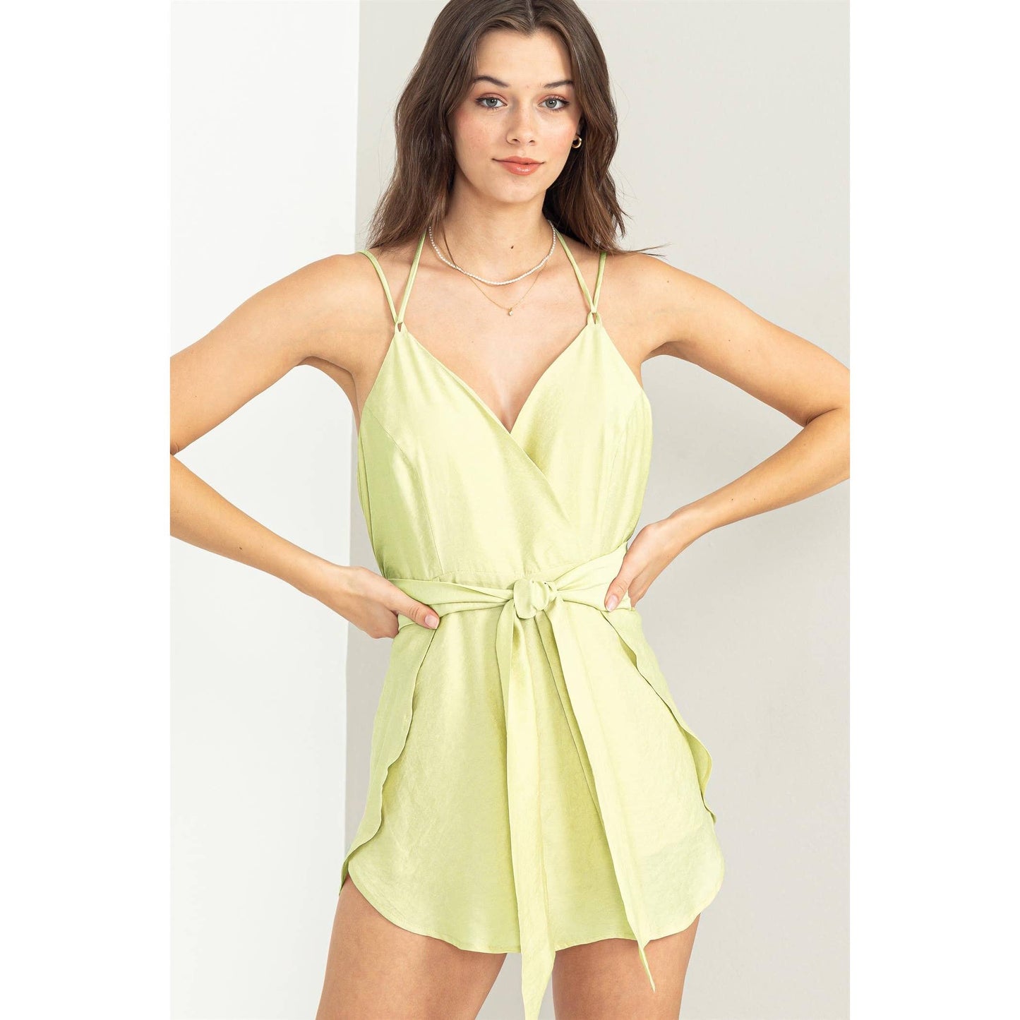 HF23F369-TIE-FRONT HALTER ROMPER