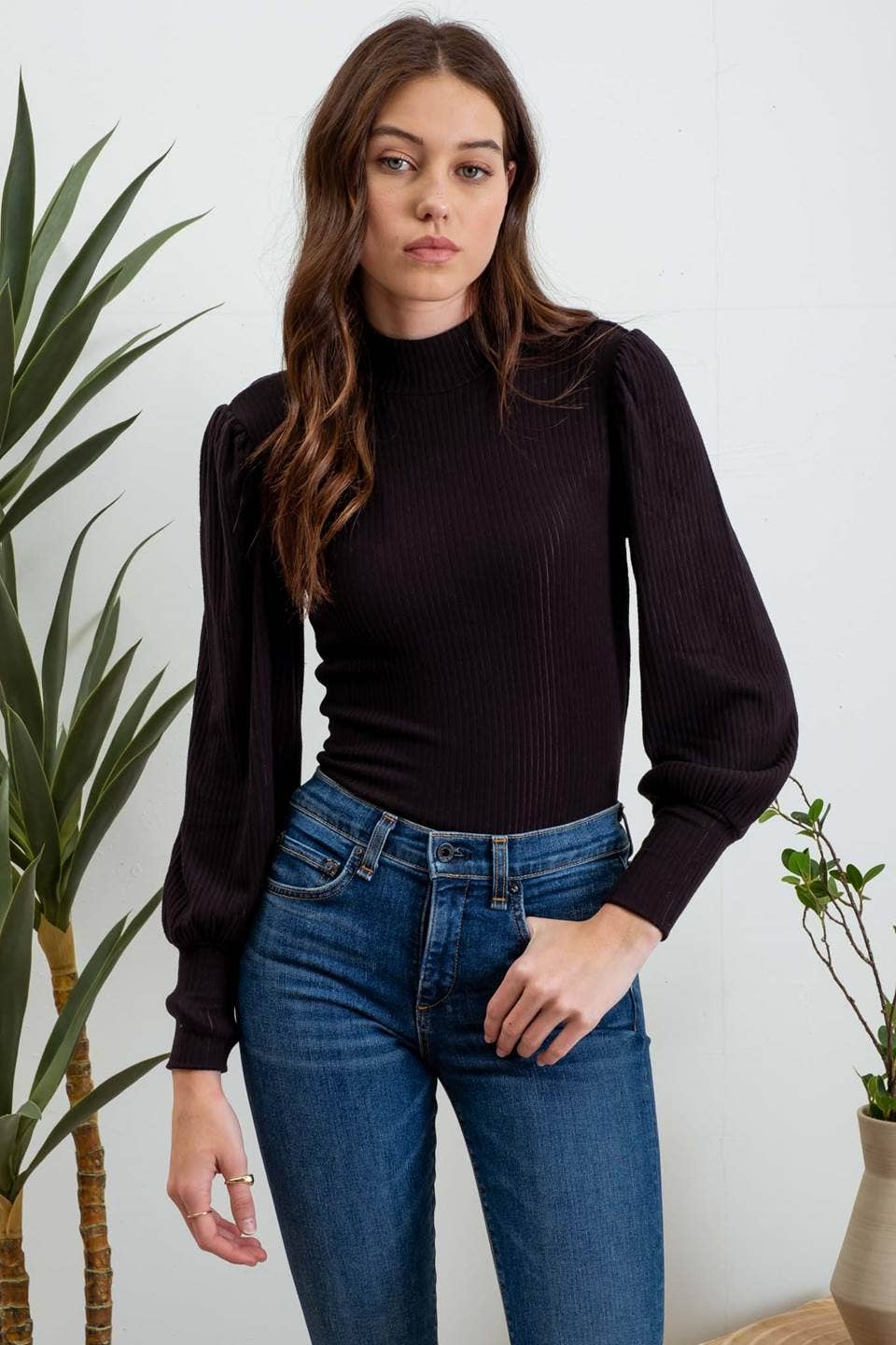 MOCK NECK BACK BUTTON TOP