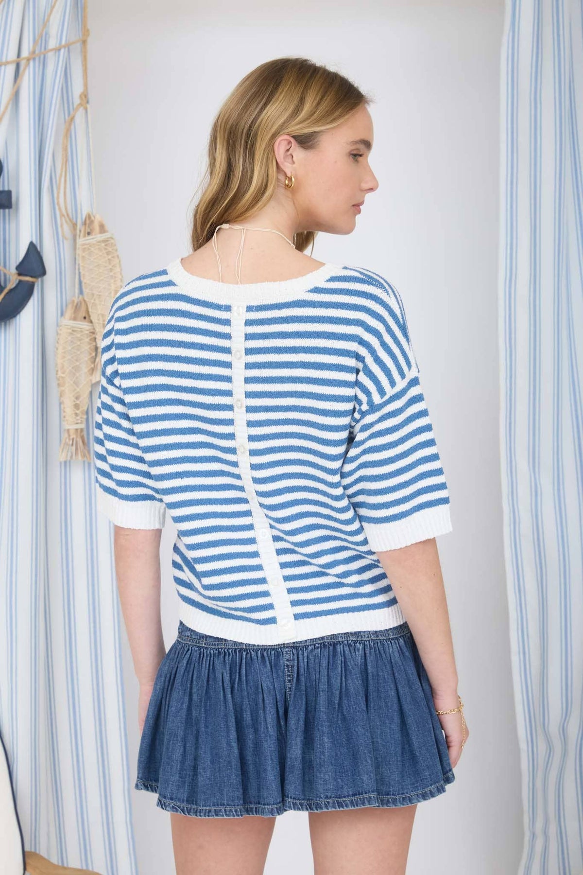 STRIPE SHORT SLEEVE SWEATER